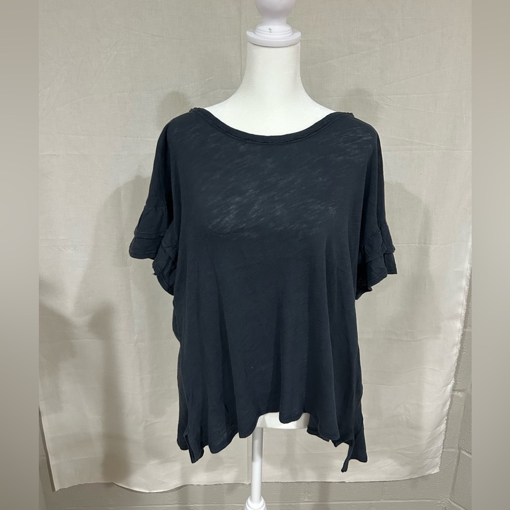 Pilcro Anthropologie NWOT Charcoal Grey Ruffle Sleeve Tee